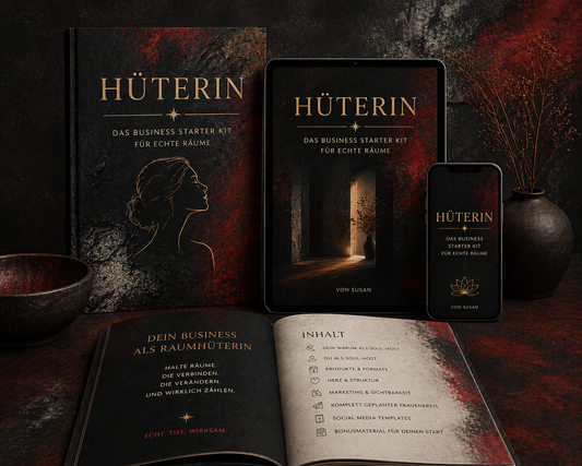 HÜTERIN – Das Business Starter Kit für echte Räume   Baue dein erstes Event. Führe echte Räume. Verdiene damit Geld. Du spürst, dass du Räume halten kannst. Hier lernst du, daraus ein Business zu machen.  Kein Kurs. Kein Konzeptchaos. Ein klarer Start.