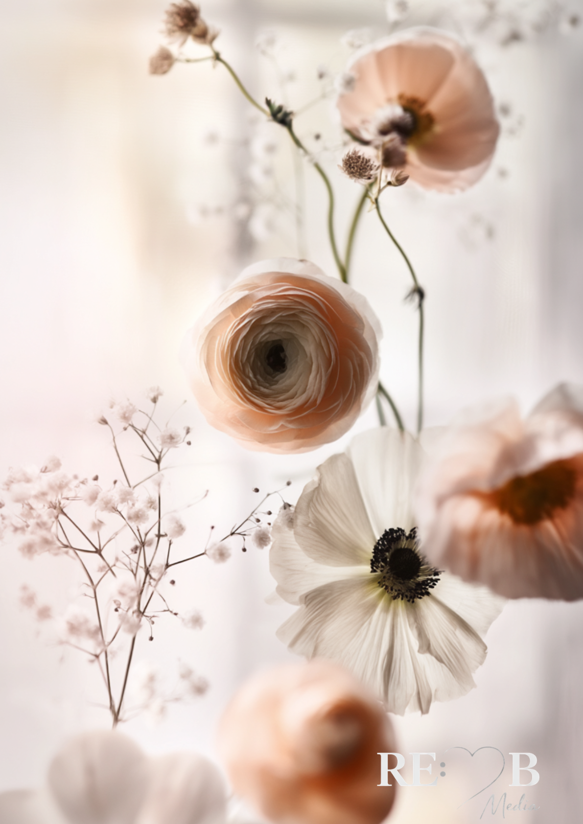 Bundle Dreamy Florals No. 1-19 – Digitaler Fine Art Download A2 | RE:BELLE™   aufeinander abgestimmte Blumen-Prints als Sofort-Download. A2, 300 dpi, druckfertig. Deine Wände als kuratierte Galerie. RE:BELLE™