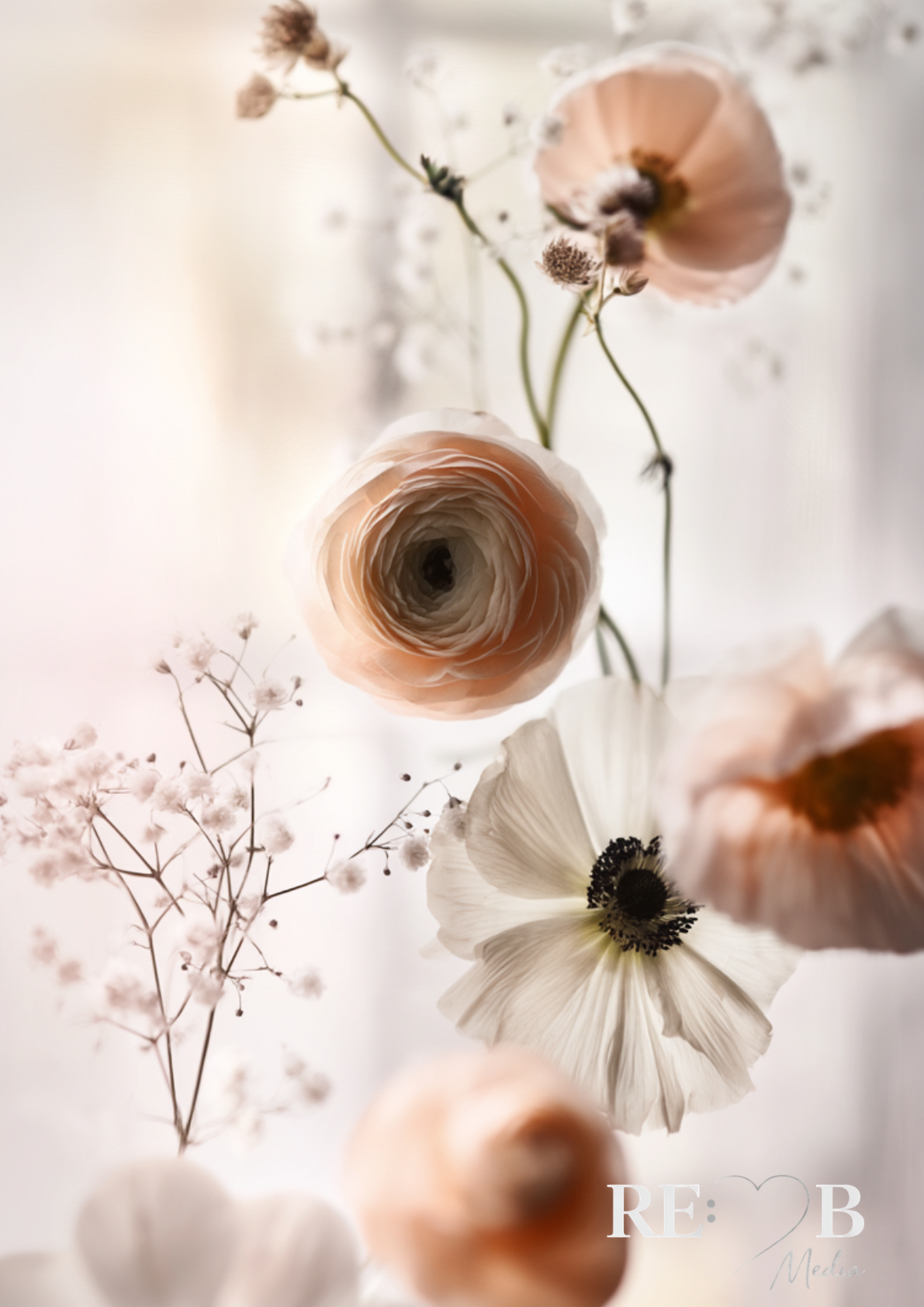 Bundle Dreamy Florals No. 1-19 – Digitaler Fine Art Download A2 | RE:BELLE™   aufeinander abgestimmte Blumen-Prints als Sofort-Download. A2, 300 dpi, druckfertig. Deine Wände als kuratierte Galerie. RE:BELLE™