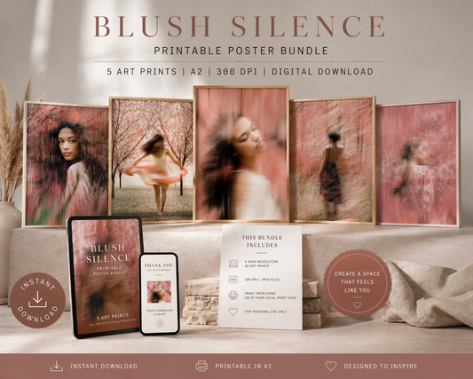 Blush Silence – Zarte Bewegung im Rosé | A2 Printable Poster Download Ein Moment zwischen Bewegung und Stille. Weich. Fließend. Fast nicht greifbar – und genau deshalb so stark. Dieses Poster bringt Ruhe, ohne leise zu sein.